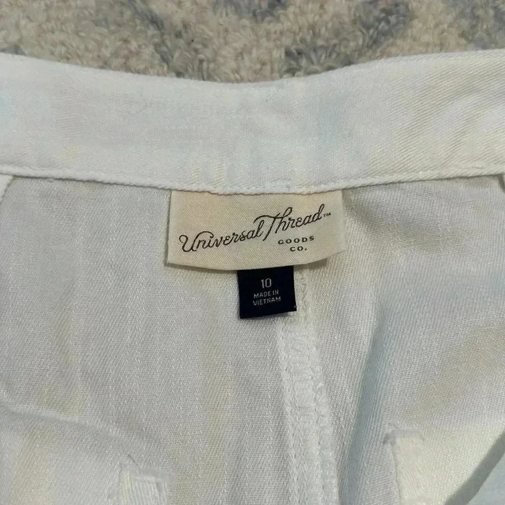 High-Rise A-Line White Shorts - Universal Thread 10 NWOT Never Worn​